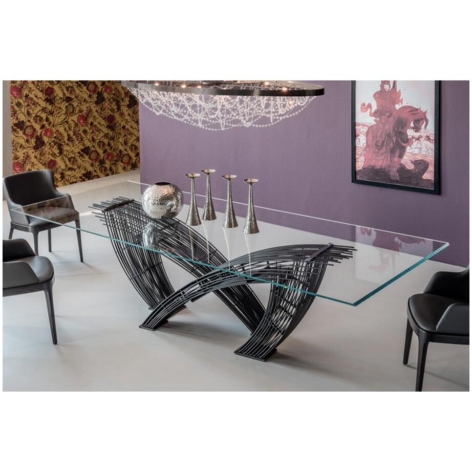 столы из стекла италия