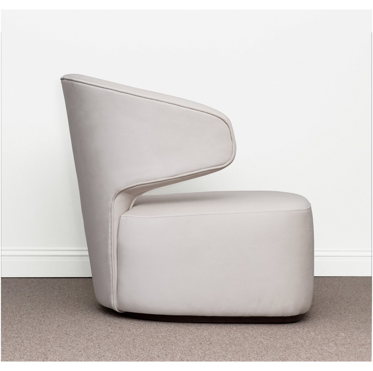 Кресло мягкое с подлокотниками белый трюфель Cuddle - изображение 3