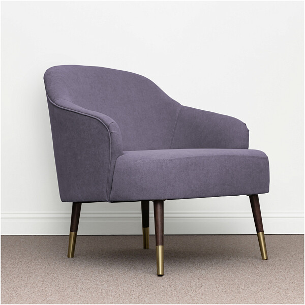 Кресло мягкое с подлокотниками на деревянных ножках сиреневое Karin - изображение 1