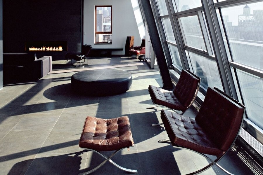 barcelona chair и стиль лофт