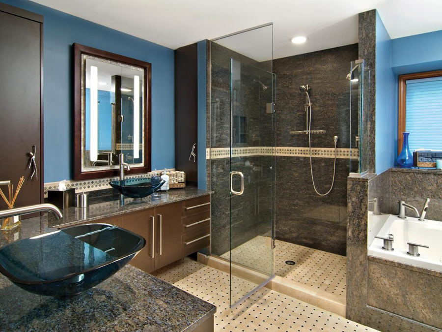 Два в одном: как оформить дизайн ванной комнаты с душевой кабиной и ванной