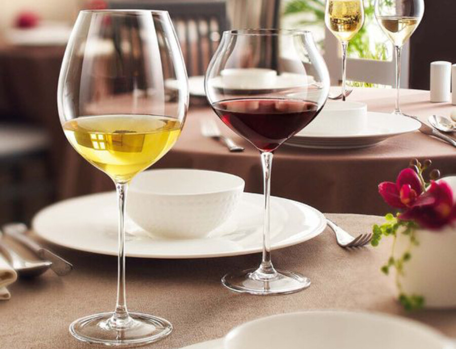 Посуда Chef & Sommelier в сервировке стола