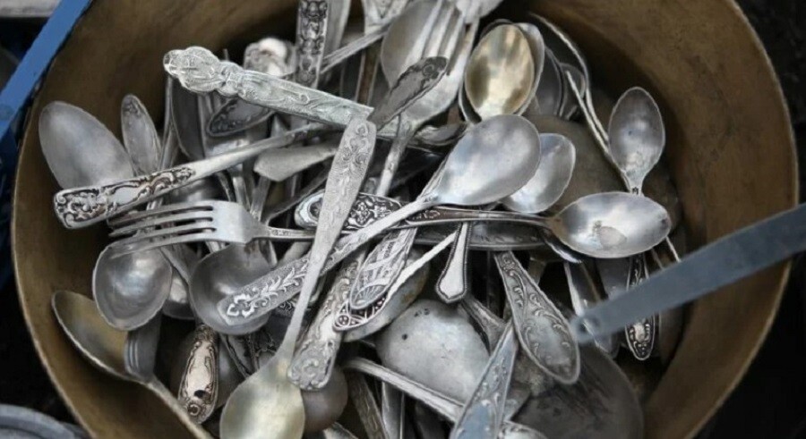 Как и чем чистить столовое серебро в домашних условиях