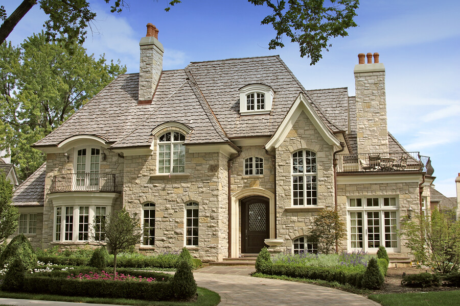 Какой дом лучше: каменный, каркасный или деревянный?