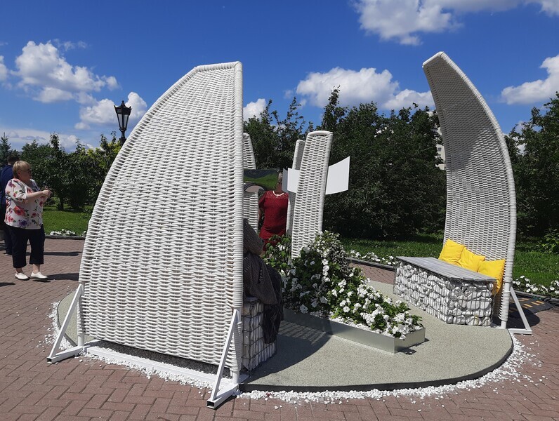 Лепестки