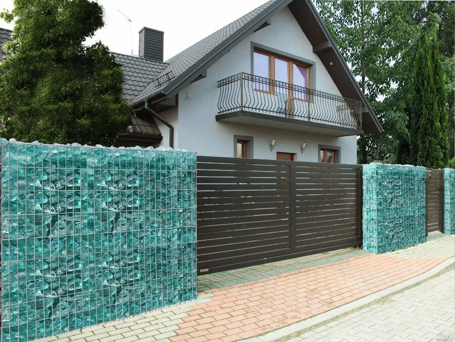 Забор из стеклянного габиона