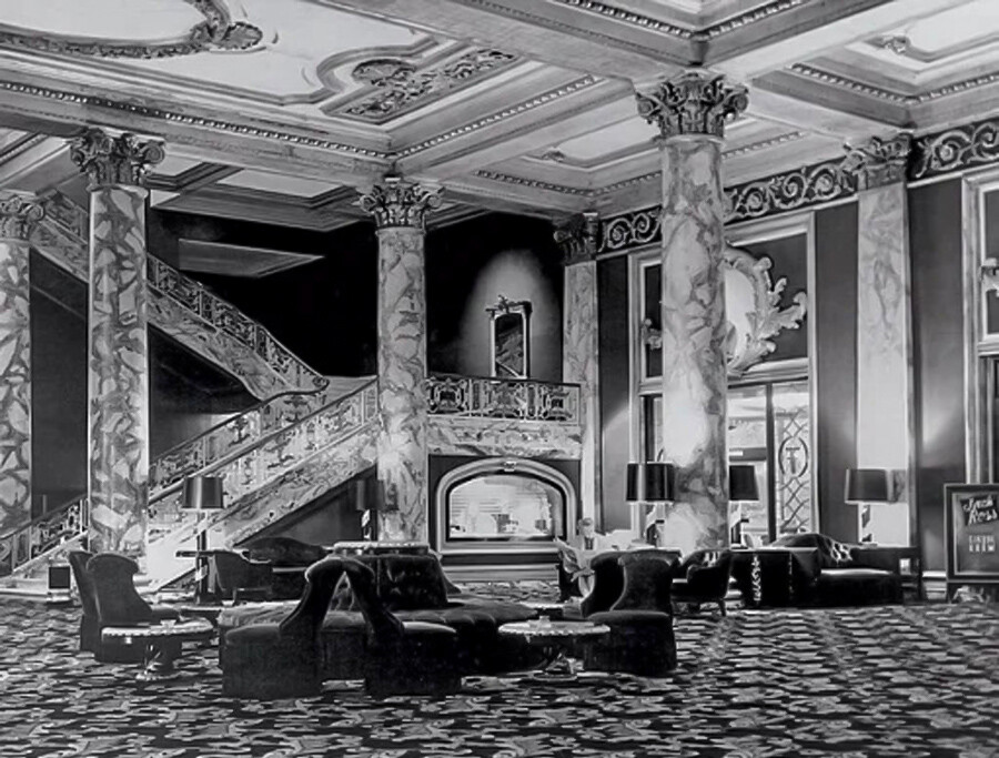 Вестибюль отеля Fairmont