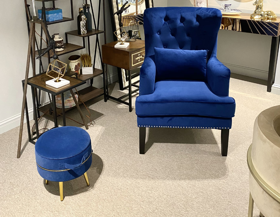 С чем сочетается синий цвет в интерьере: значение, оттенки, отделка и мебель