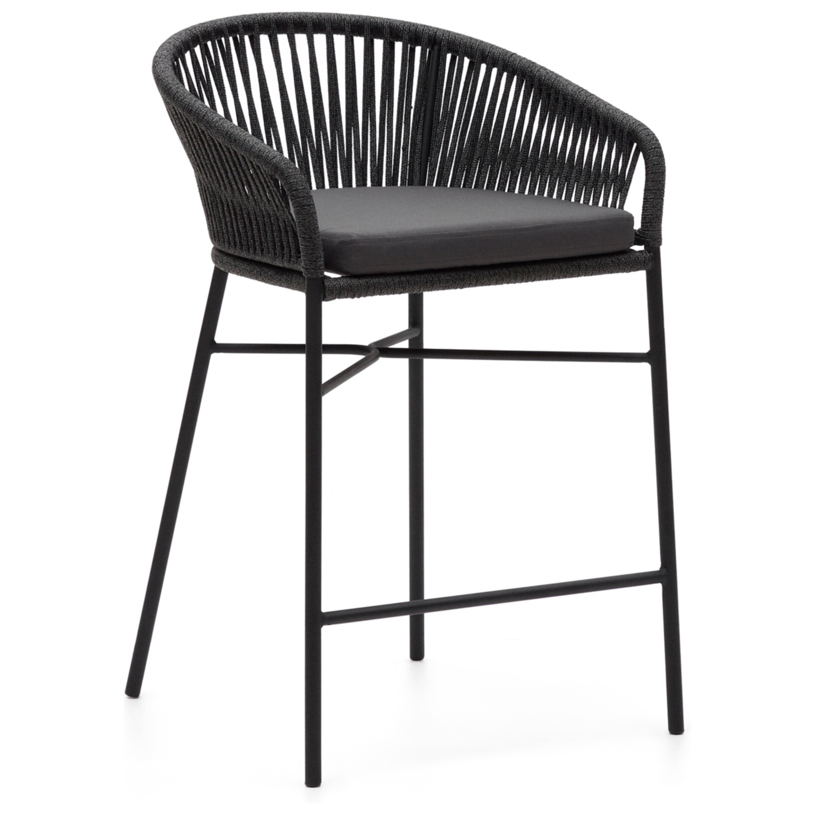 Полубарный стул плетеный черный Yanet от La Forma
