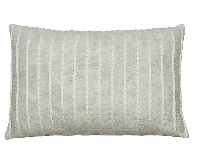 Подушка прямоугольная белая с вертикальными полосками 30х45 см