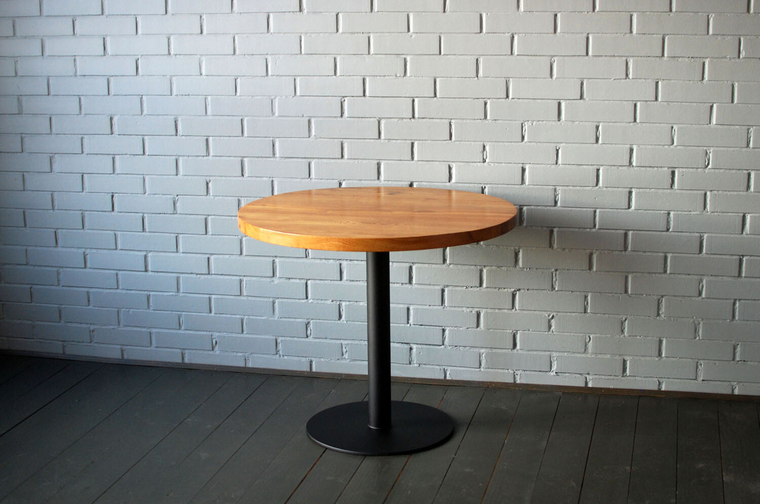 Барный стол круглый на 1 ножке темно-коричневый Bar Slab 90