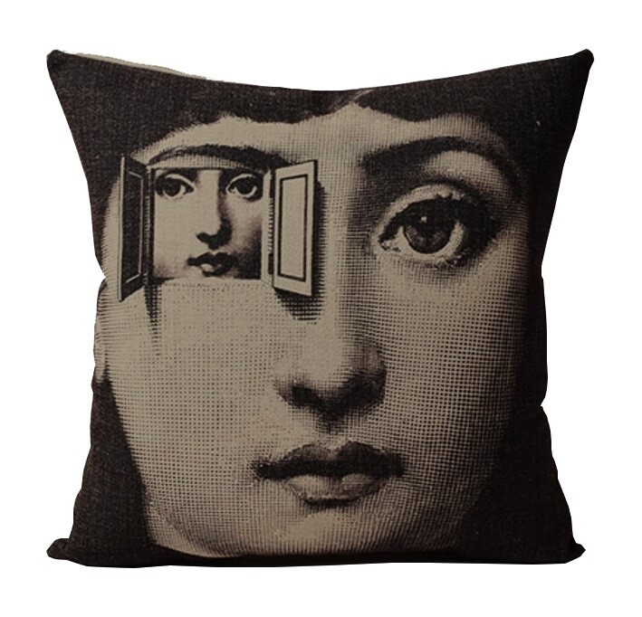 Подушка с портретом Лины Пьеро Форназетти Duplicity