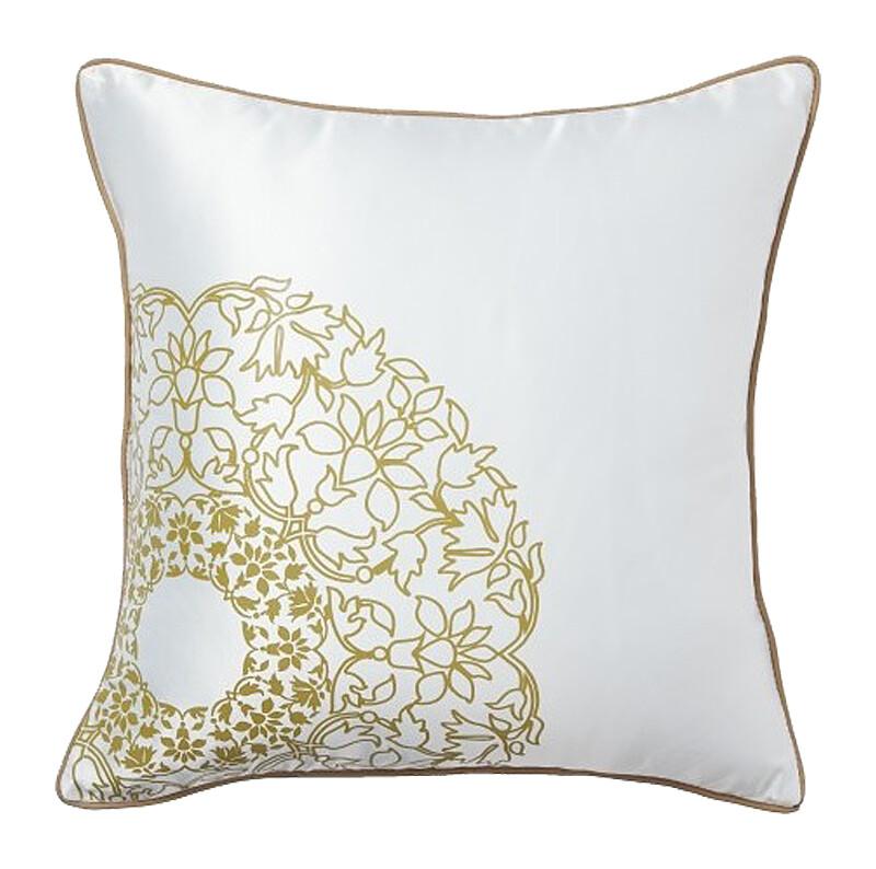 Подушка с золотыми цветами Flower Weaving White