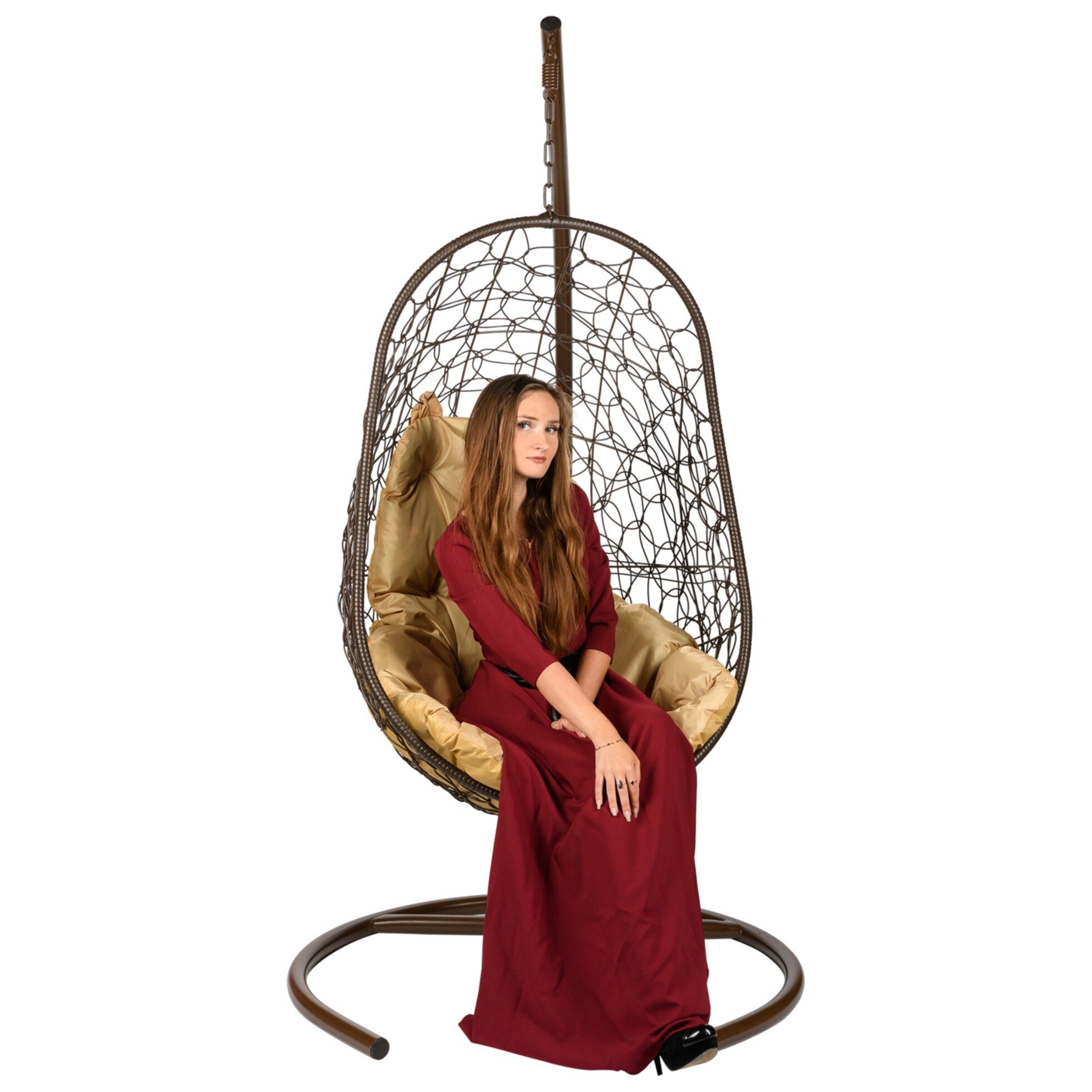 Кресло-кокон подвесное плетеное с бежевой подушкой на металлической стойке коричневое Easy