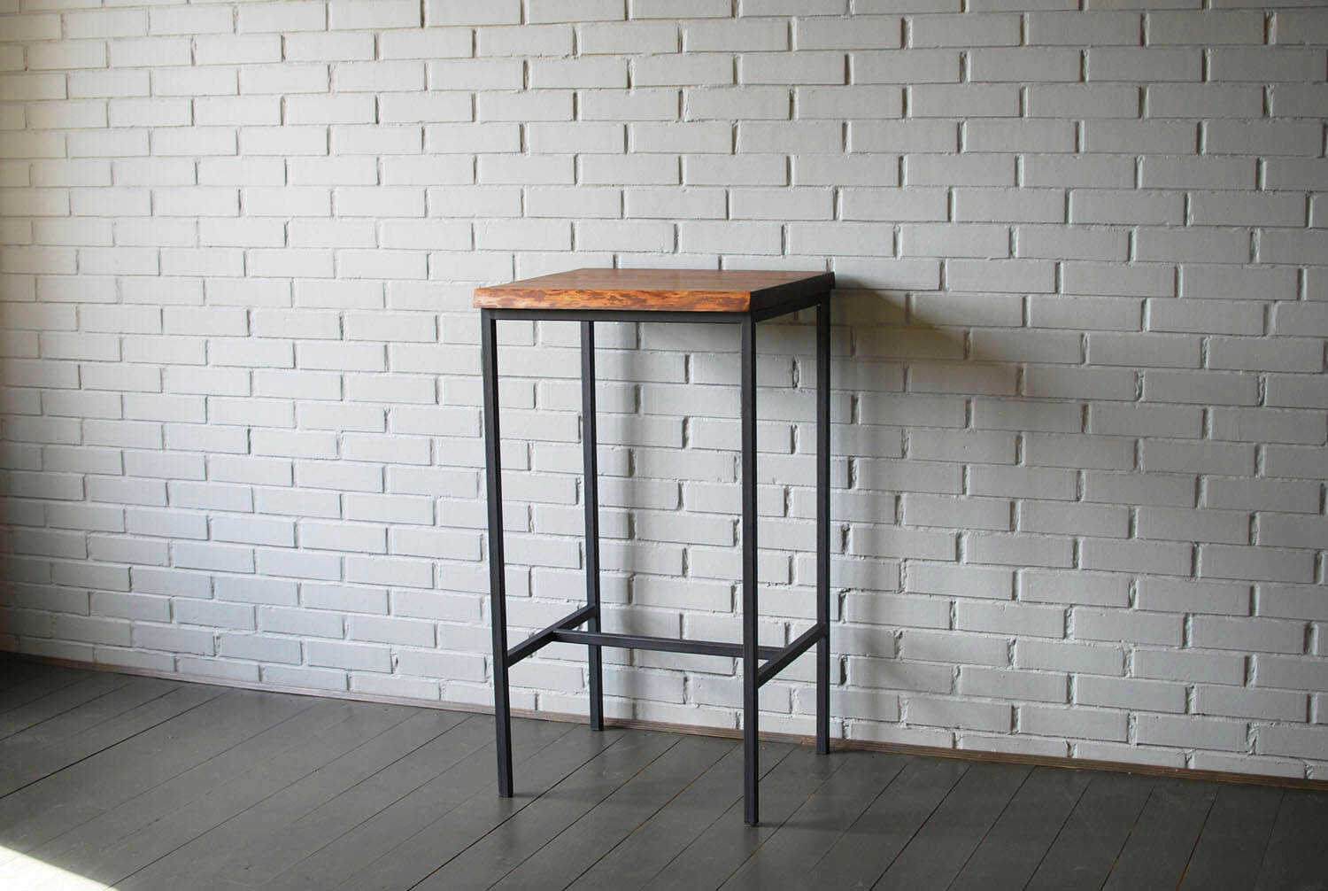 Барный стол с деревянной столешницей коричневый Sosna 01