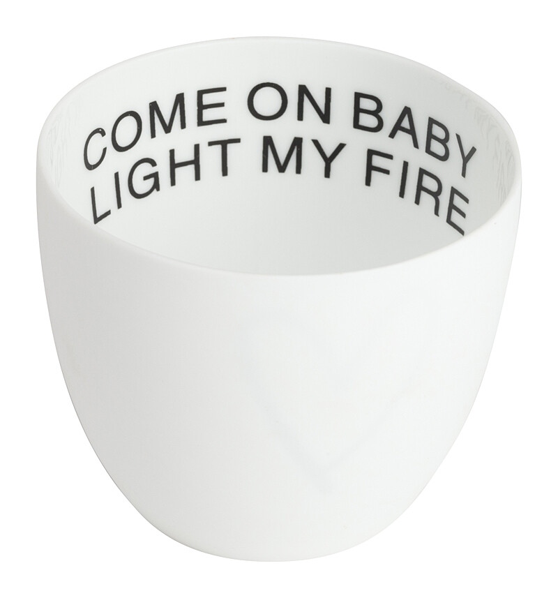 Подсвечник фарфоровый белый Come On Baby Light My Fire