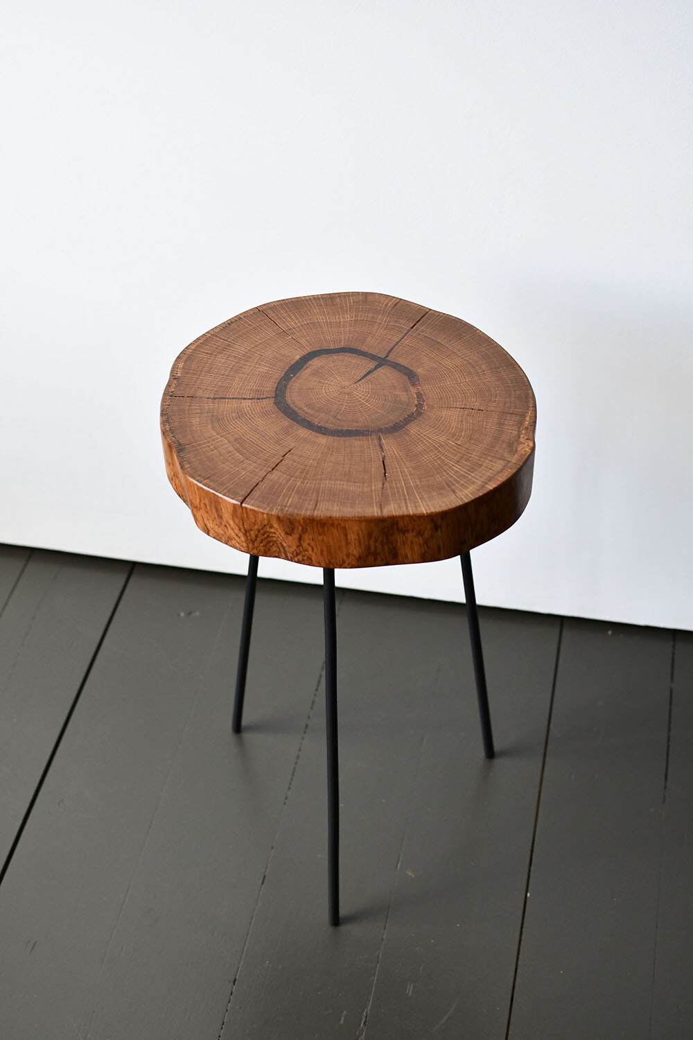 Кофейный столик из спила дуба коричневый Tree 40