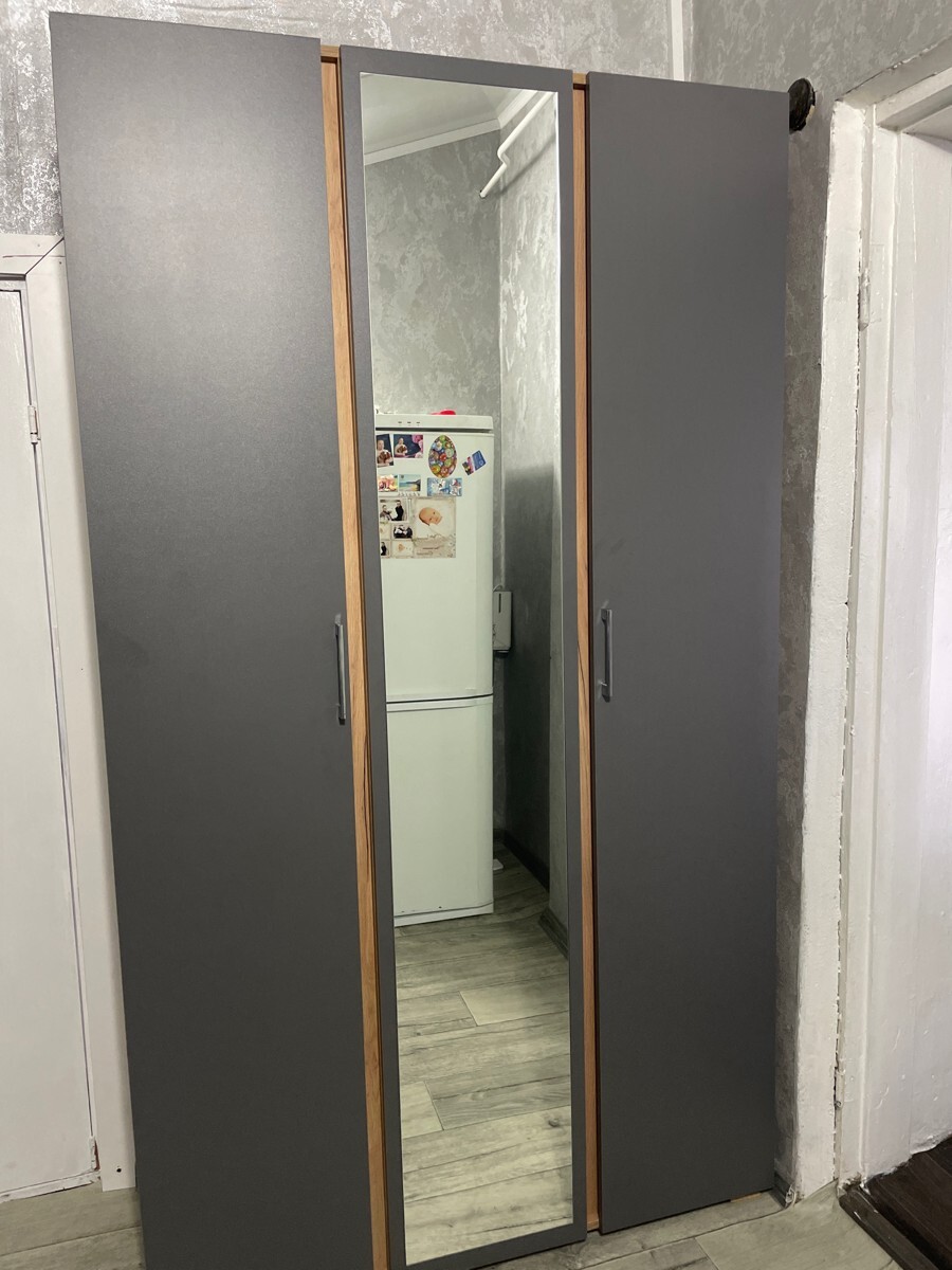 Шкаф трехдверный распашной с зеркалом белый, дуб крафт золото "Элла ШК ...