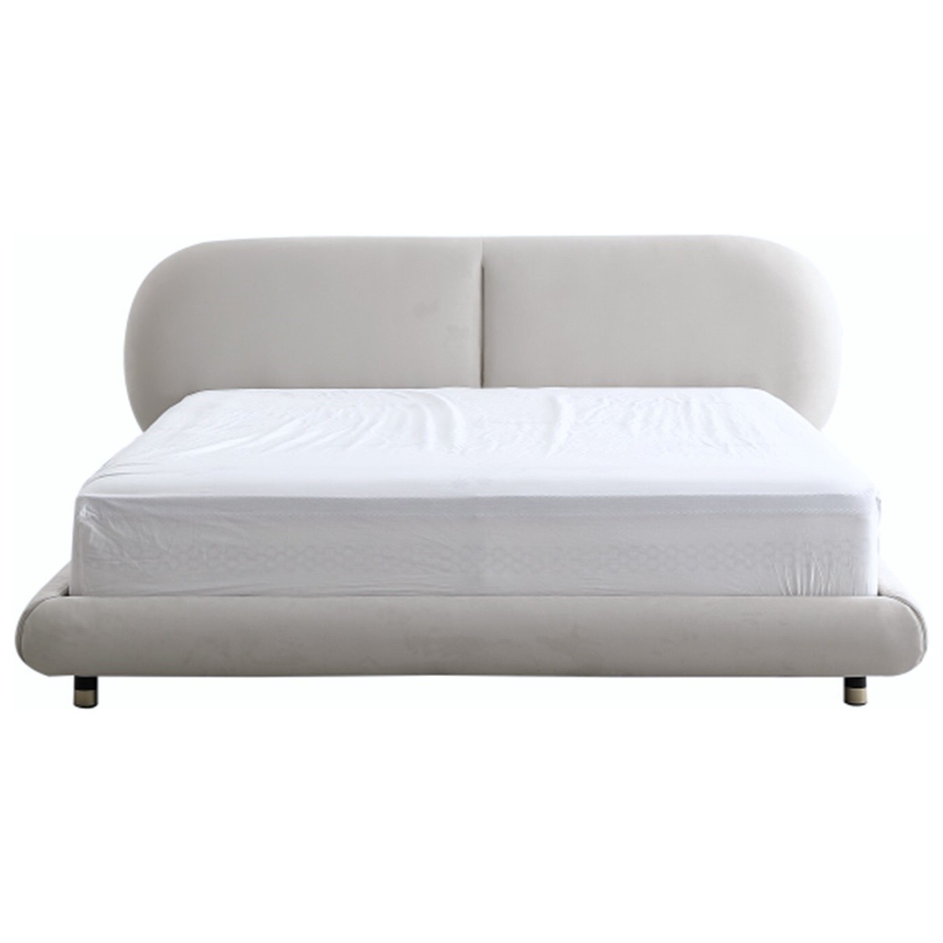 Кровать двуспальная с мягким изголовьем 180х200 см белая Coco
