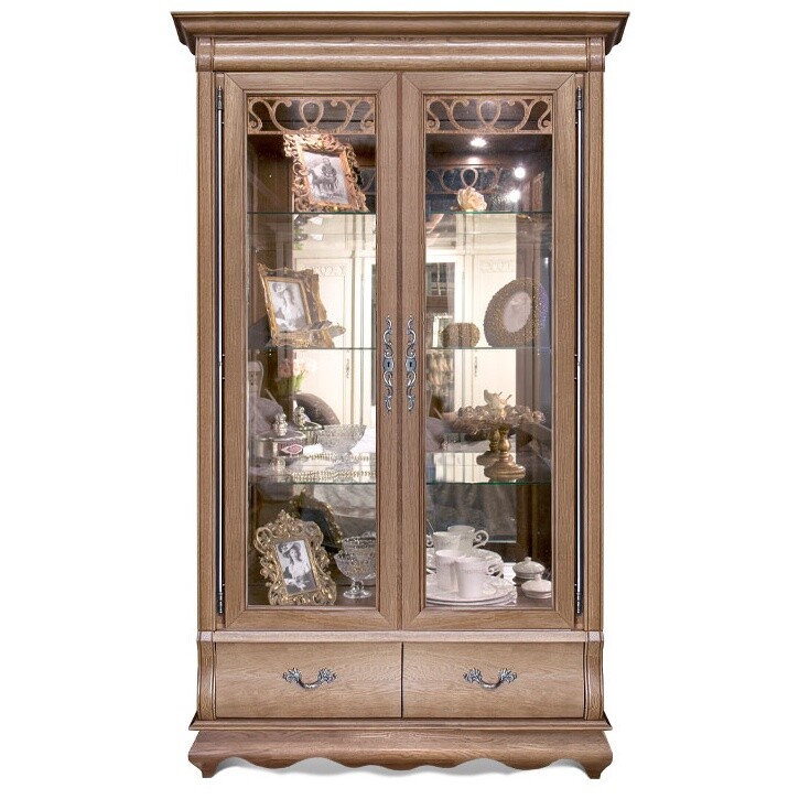Шкаф-витрина деревянный со стеклянными дверцами и полками с подсветкой классик &quot;Оскар&quot;