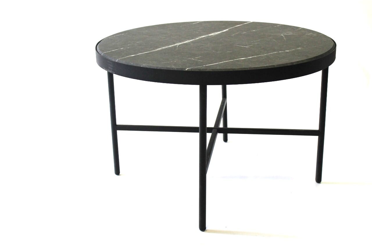 Журнальный столик на металлических ножках черный М011.1А59