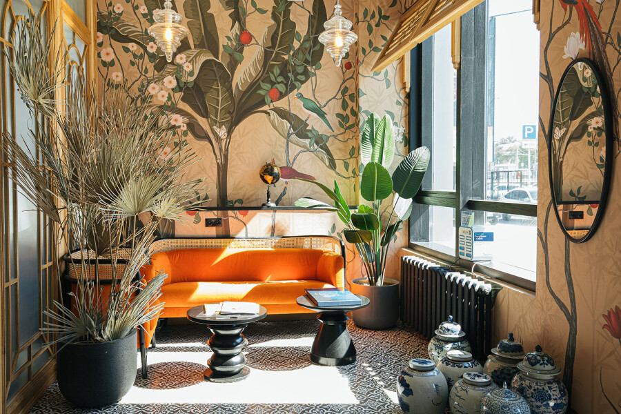 Walls with plant painting