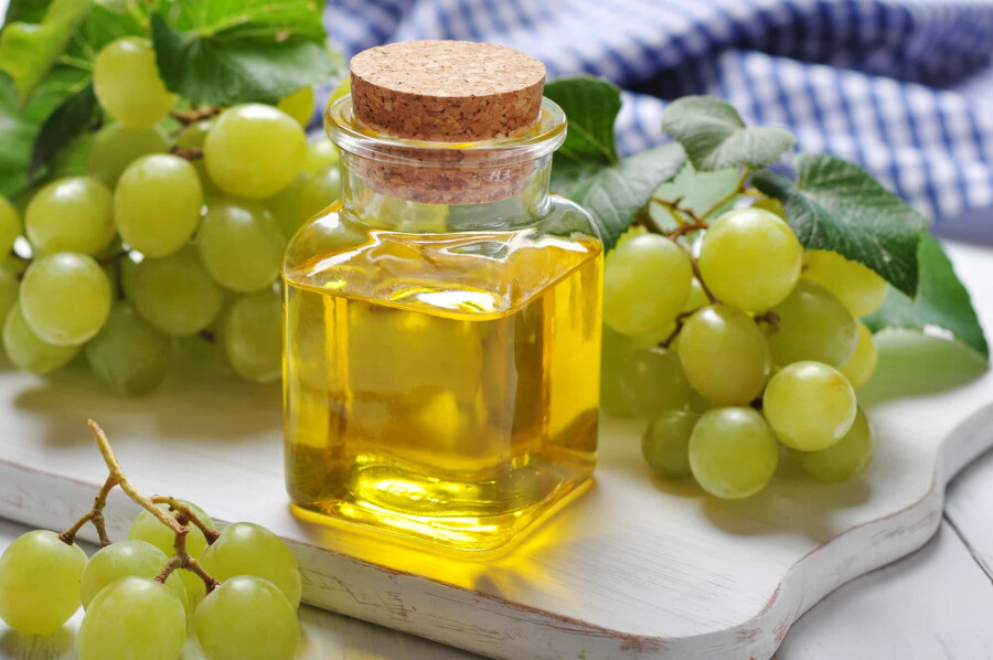 Масло виноградной косточки для лица - польза и применение виноградного масла