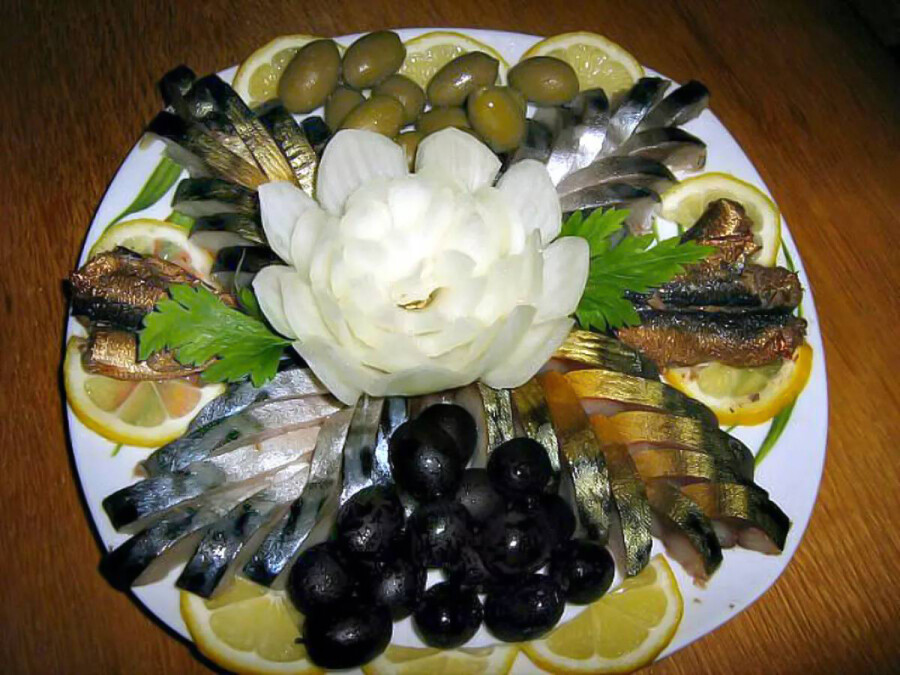 Рыбная нарезка — идеи, как оформить рыбные закуски на праздничный стол