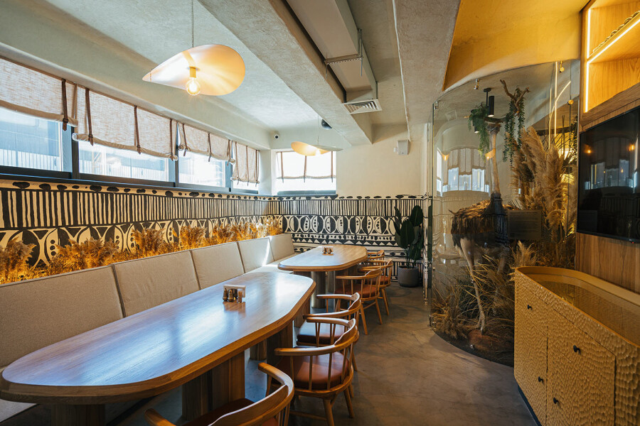Walls in the restaurant