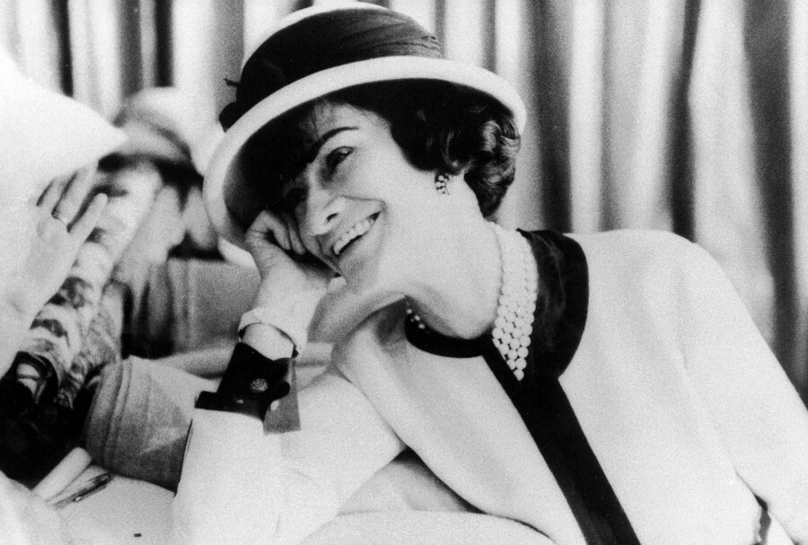 история твидового жакета Chanel фото 1