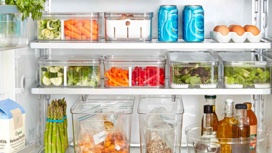 The photo shows the perfect order in the refrigerator