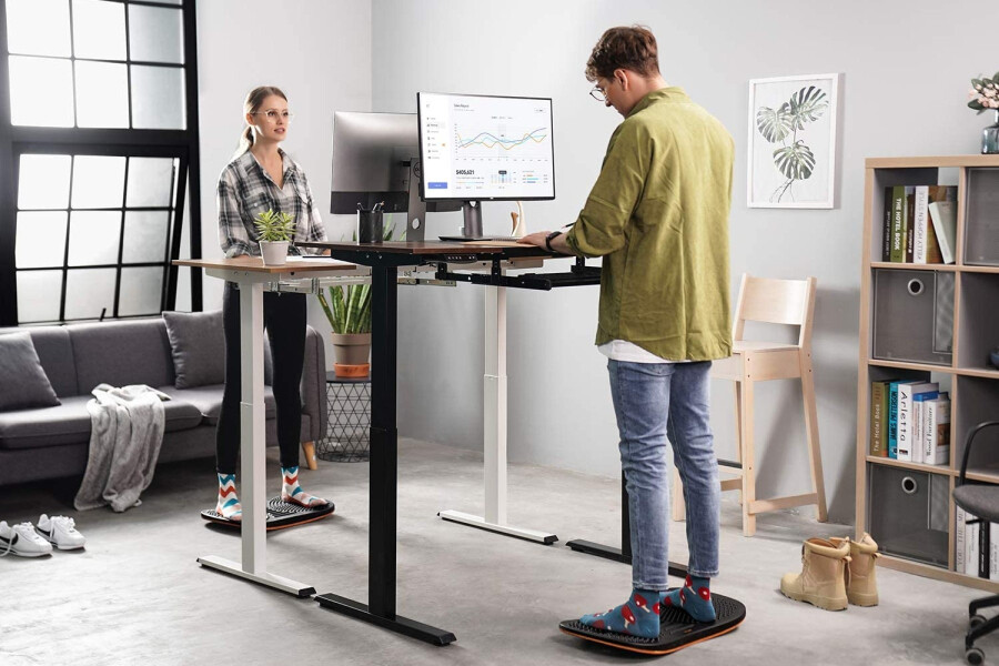 Standing table for work