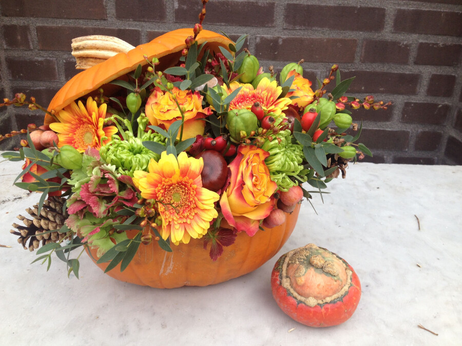 Осенний букет в корзине - 55 фото
