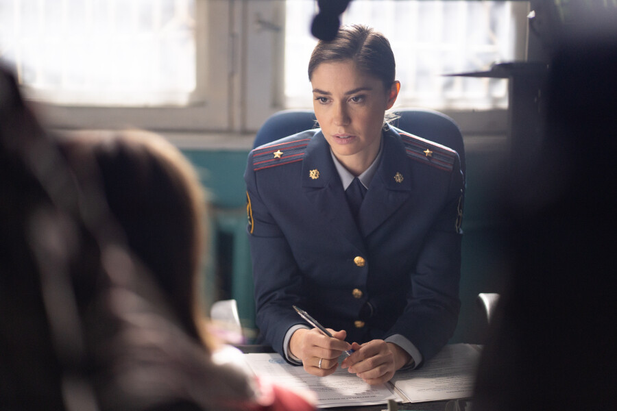 кадр из сериала “Стая”