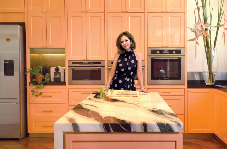 Кухня с мебелью Apricot Crush
