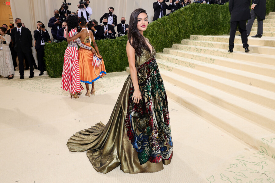 Рэйчел Зеглер  Met Gala 2021  фото 6