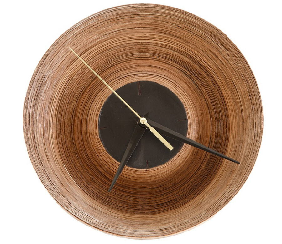 Часы из дерева К01