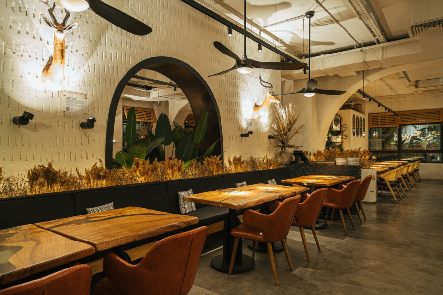 Combination of stone and wood in the interior