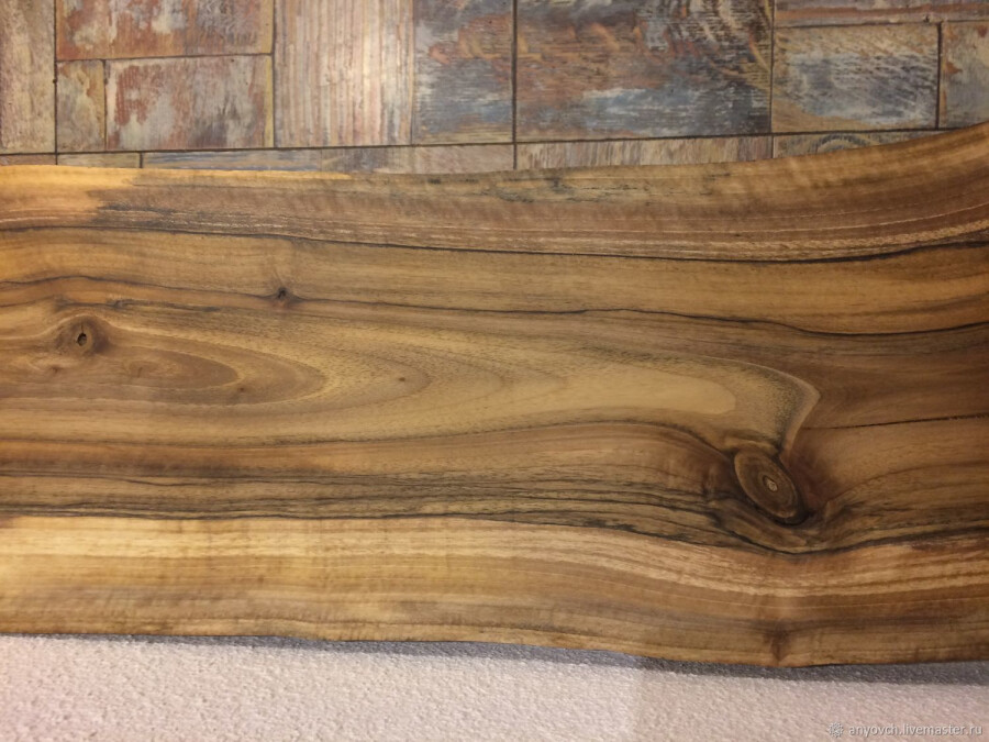Декоративный столик из поперечного среза дерева #12