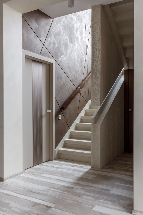 A ladder leading to the private zone