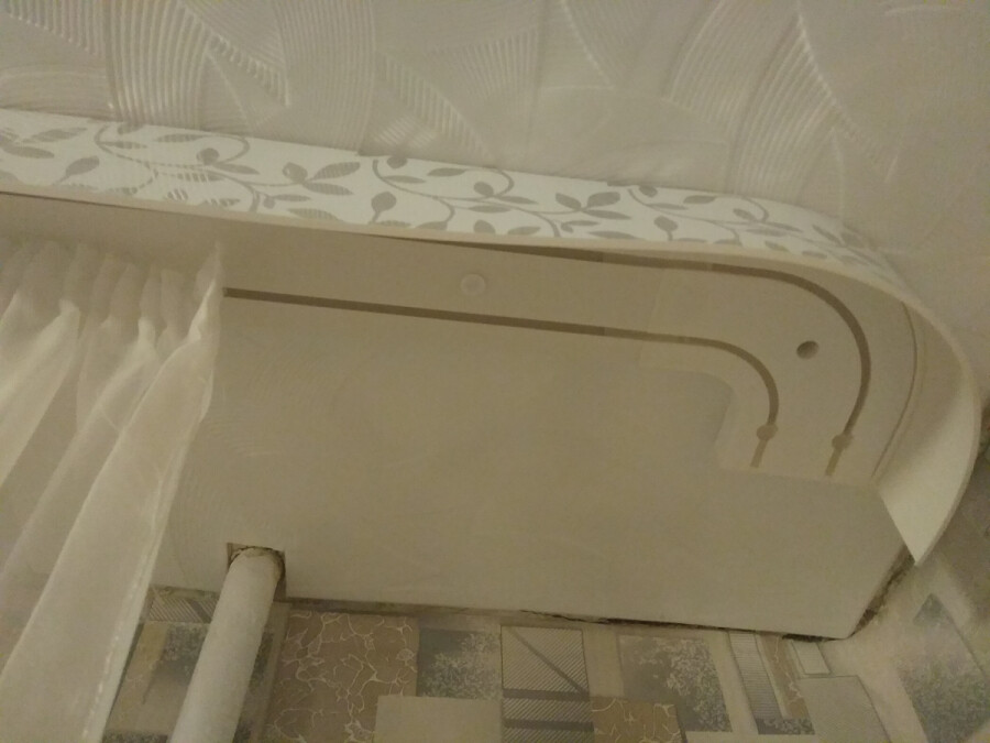 Шинный карниз для штор