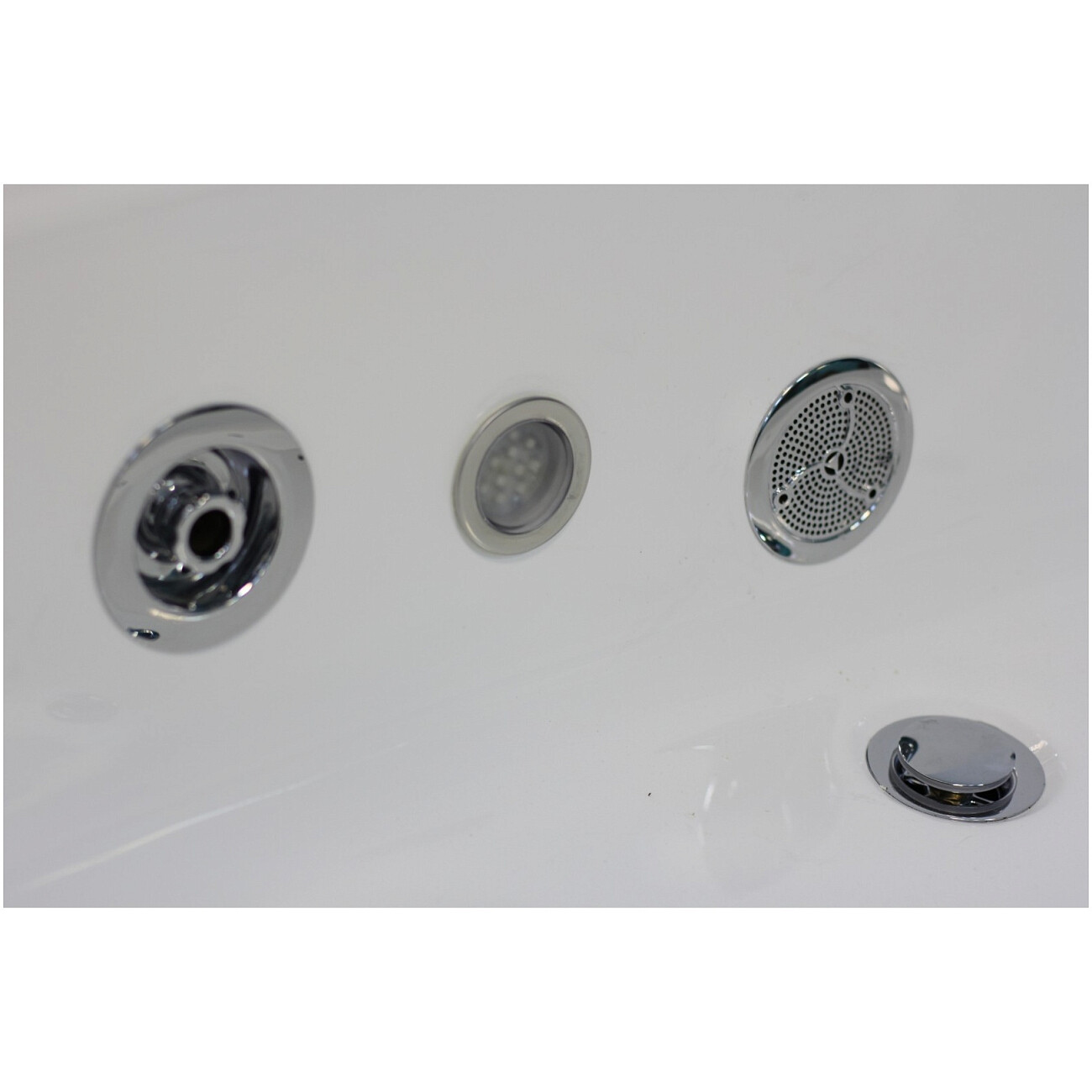 Ванна акриловая гидромассажная белая Cerutti SPA C-401 - изображение 13