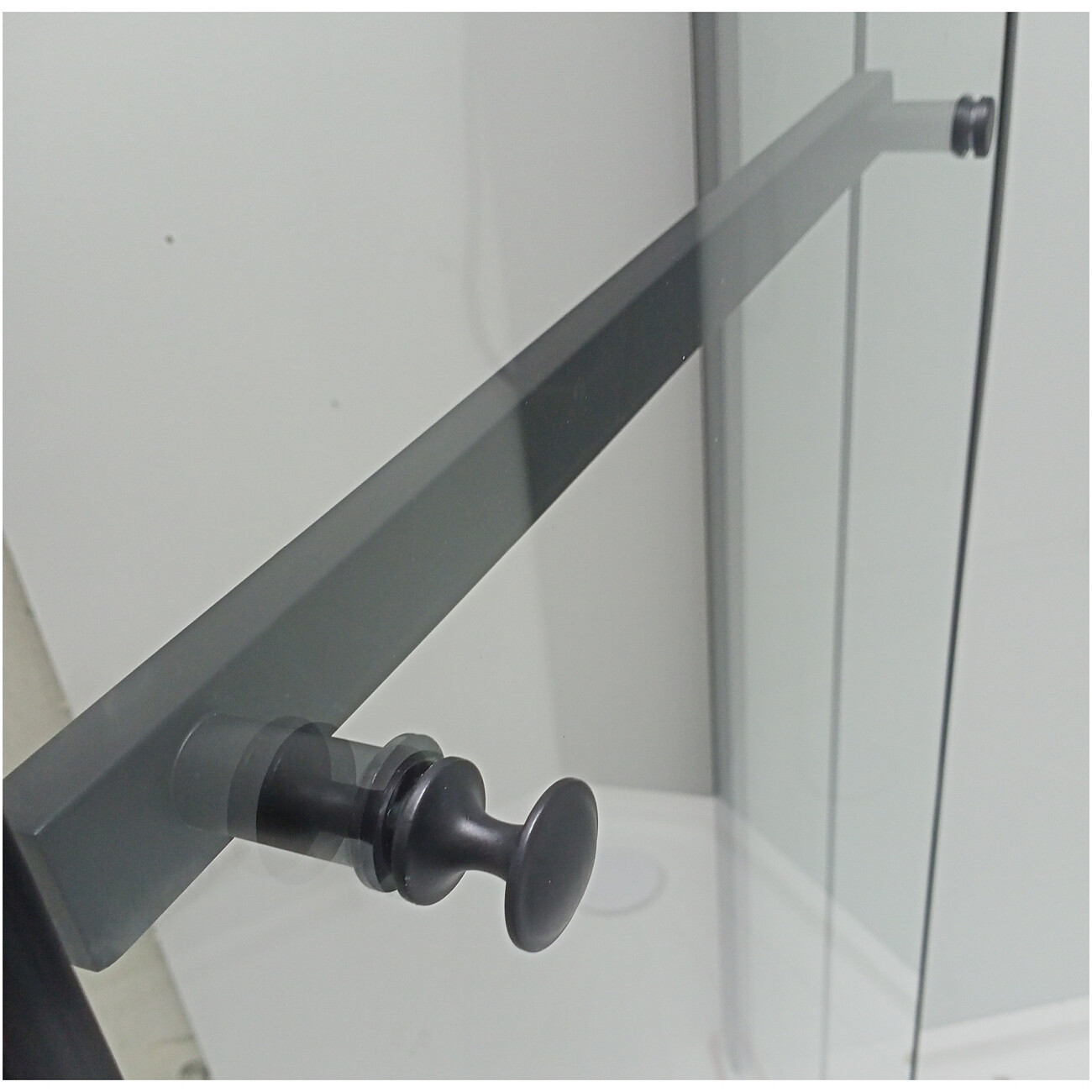 Душевая кабина пятиугольная без крыши с низким поддоном 90х90 см черная Cerutti SPA Chika 901B - изображение 7