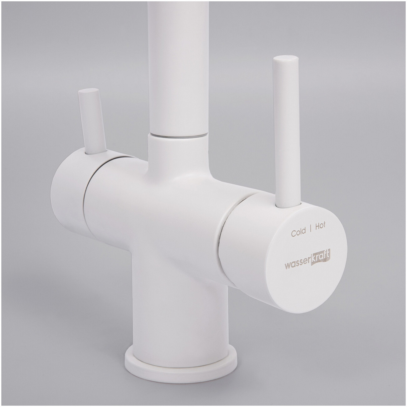 Смеситель для кухни под фильтр из латуни белый Wasserkraft A8357 - изображение 10