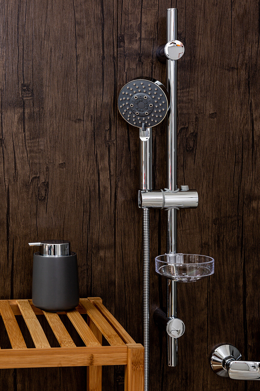 Душевая стойка с держателем и мыльницей хром Stworki "Брамминг" BR-04cr - изображение 10