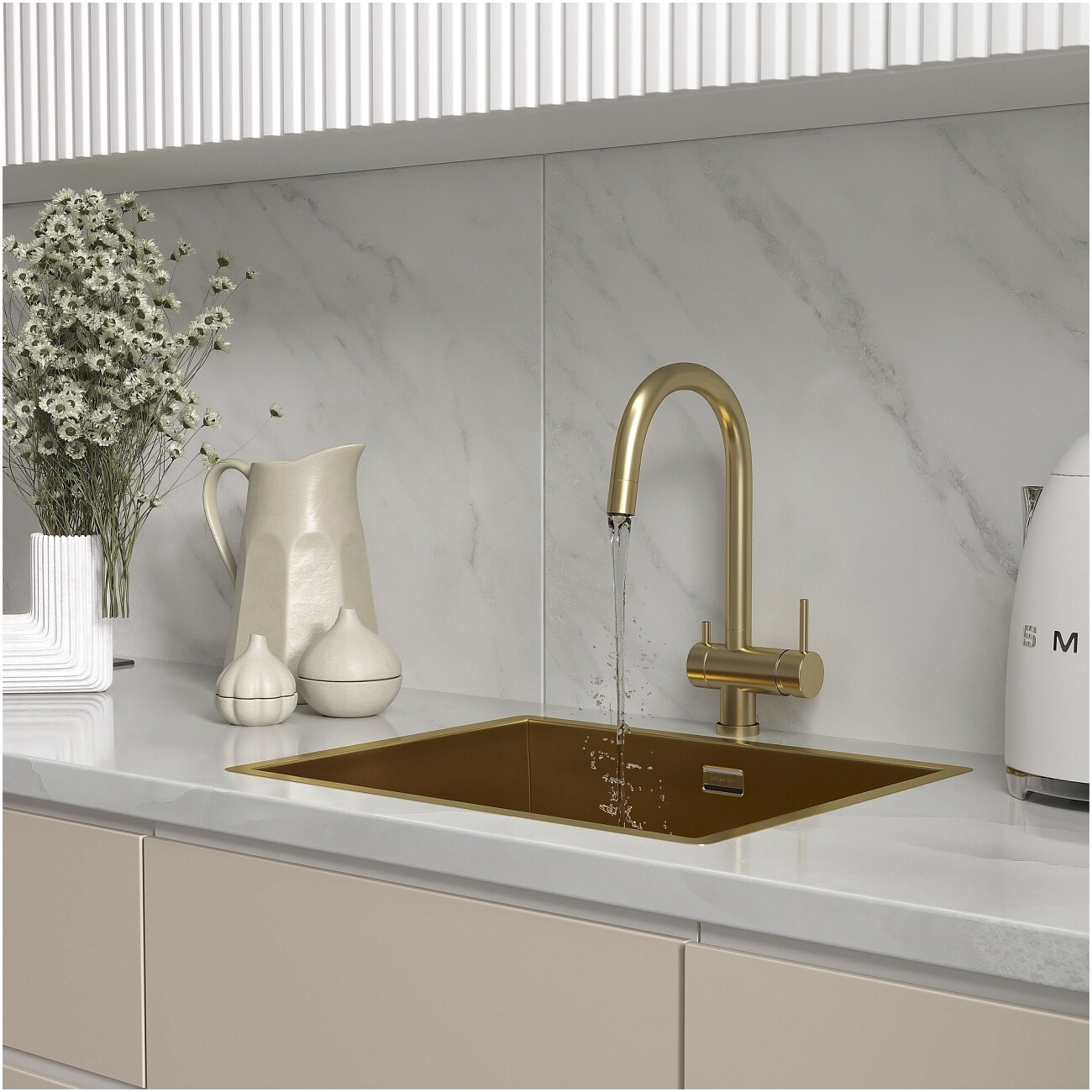 Кухонная мойка из нержавеющей стали 44х54 см брашированное золото Reflexion Como RX2054GD  - изображение 9