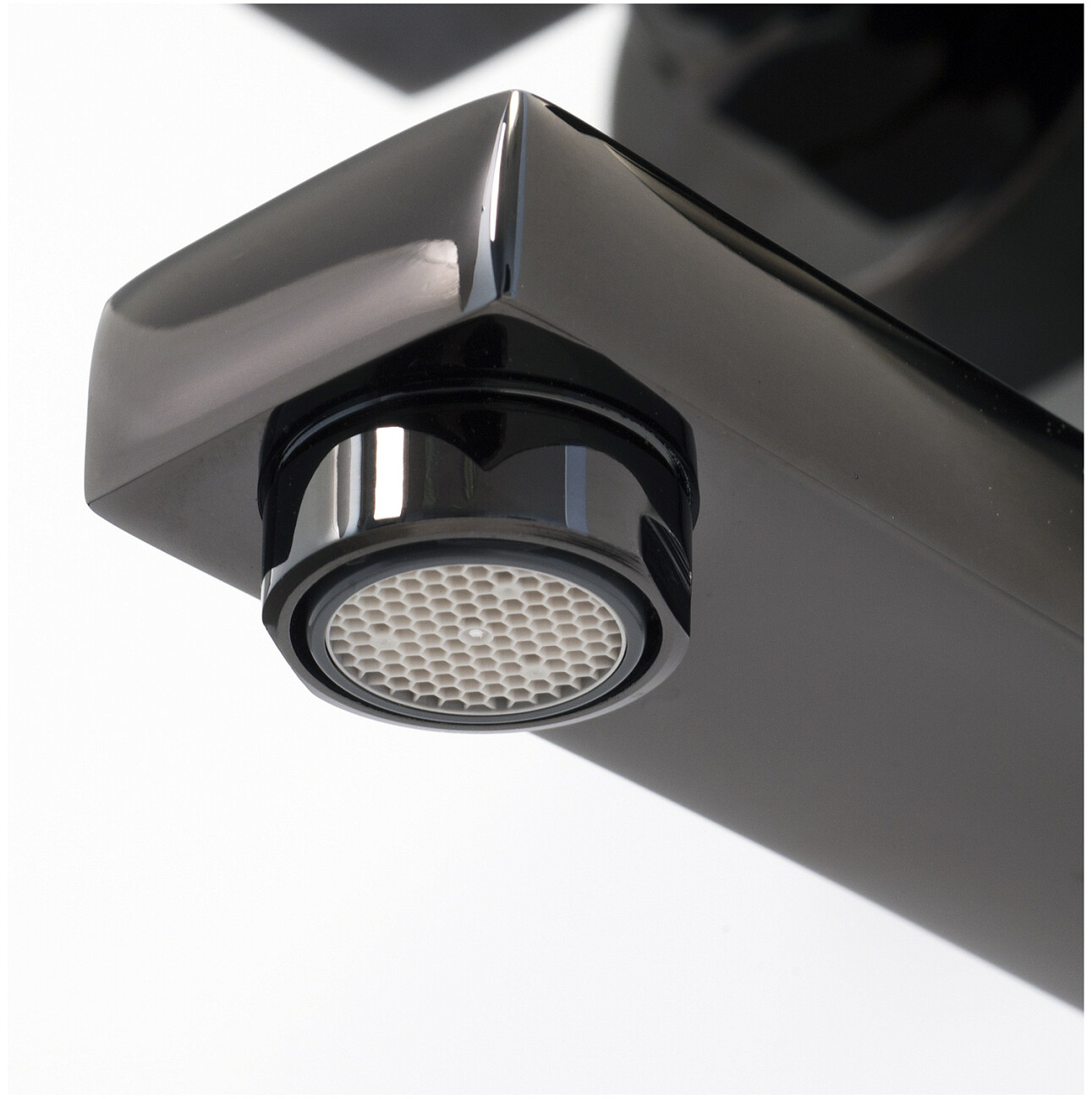 Душевая система со смесителем из латуни черная Wasserkraft A16701 - изображение 8