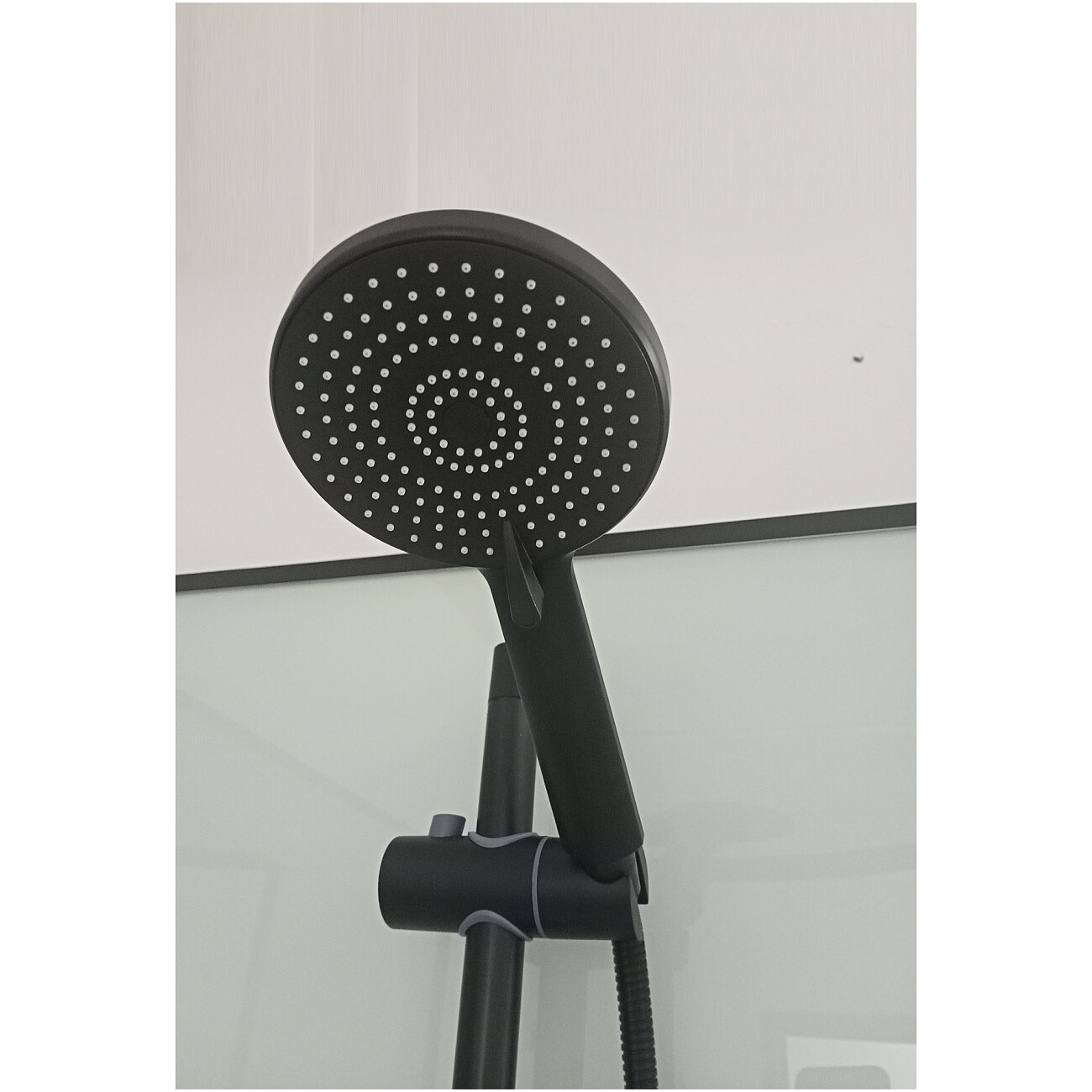 Душевая кабина четверть круга с низким поддоном 90х90 см черная, белая Cerutti SPA Korra 90B - изображение 6