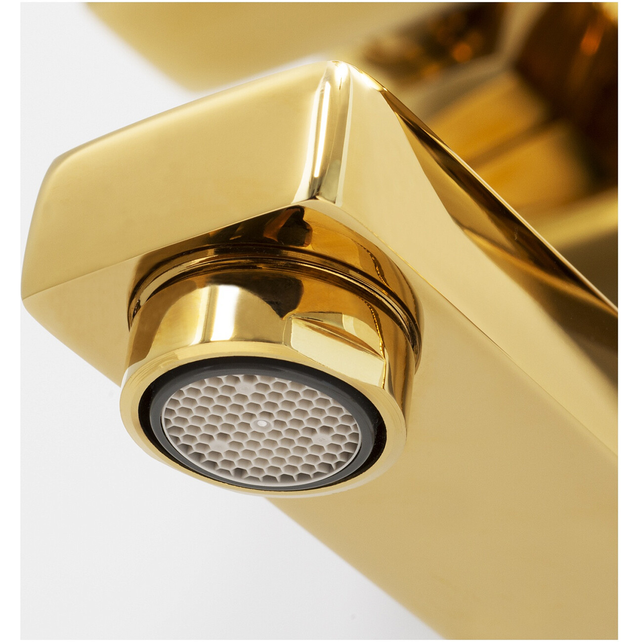 Душевая система со смесителем из латуни золотая Wasserkraft A17101 - изображение 6