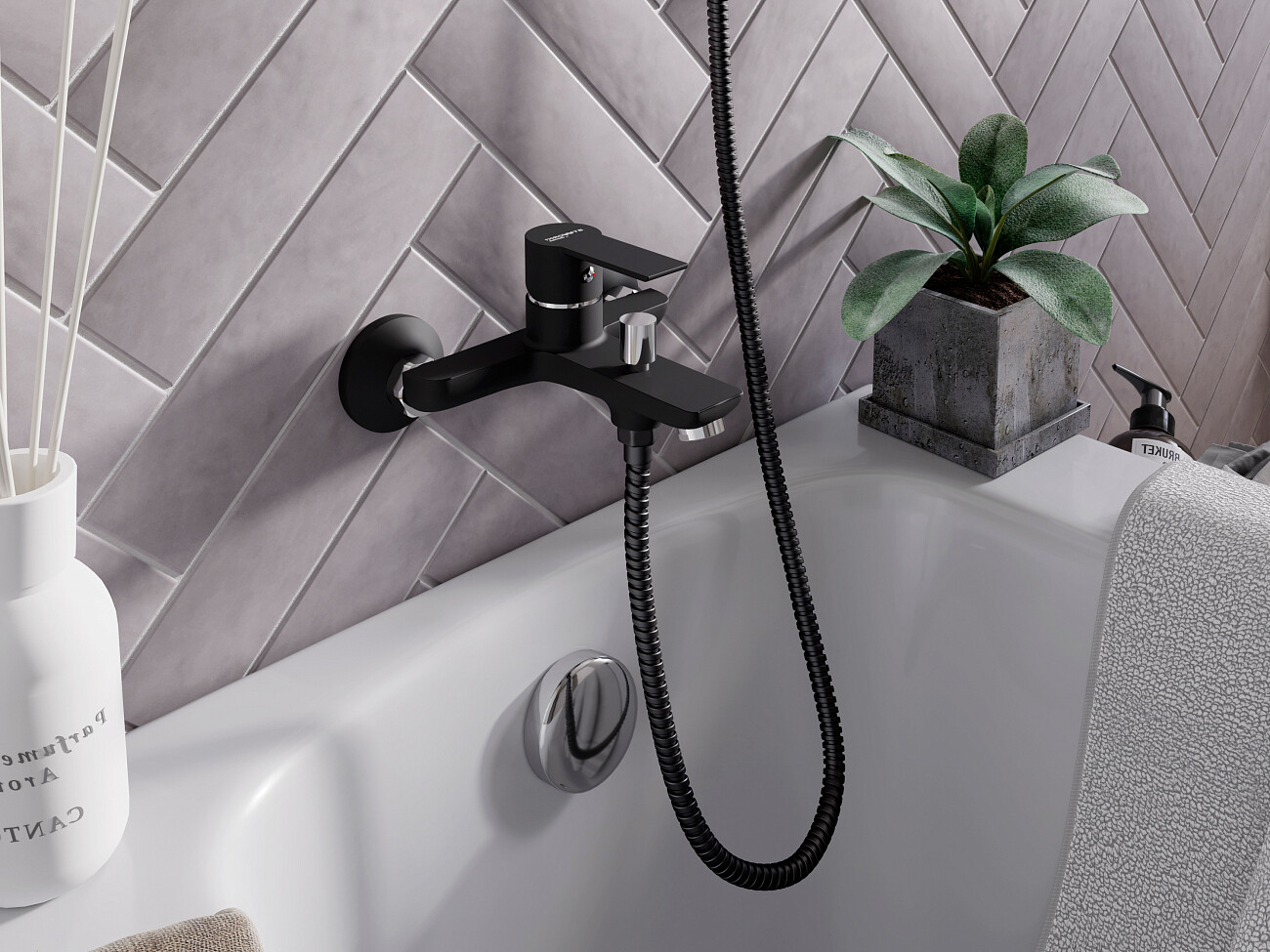 Смеситель для ванны с душем черный Stworki "Хельсинки" HFHS10030 - изображение 3